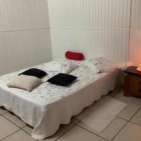 Appartement Dans Propriete Reposante Saint-Benoît 外观 照片